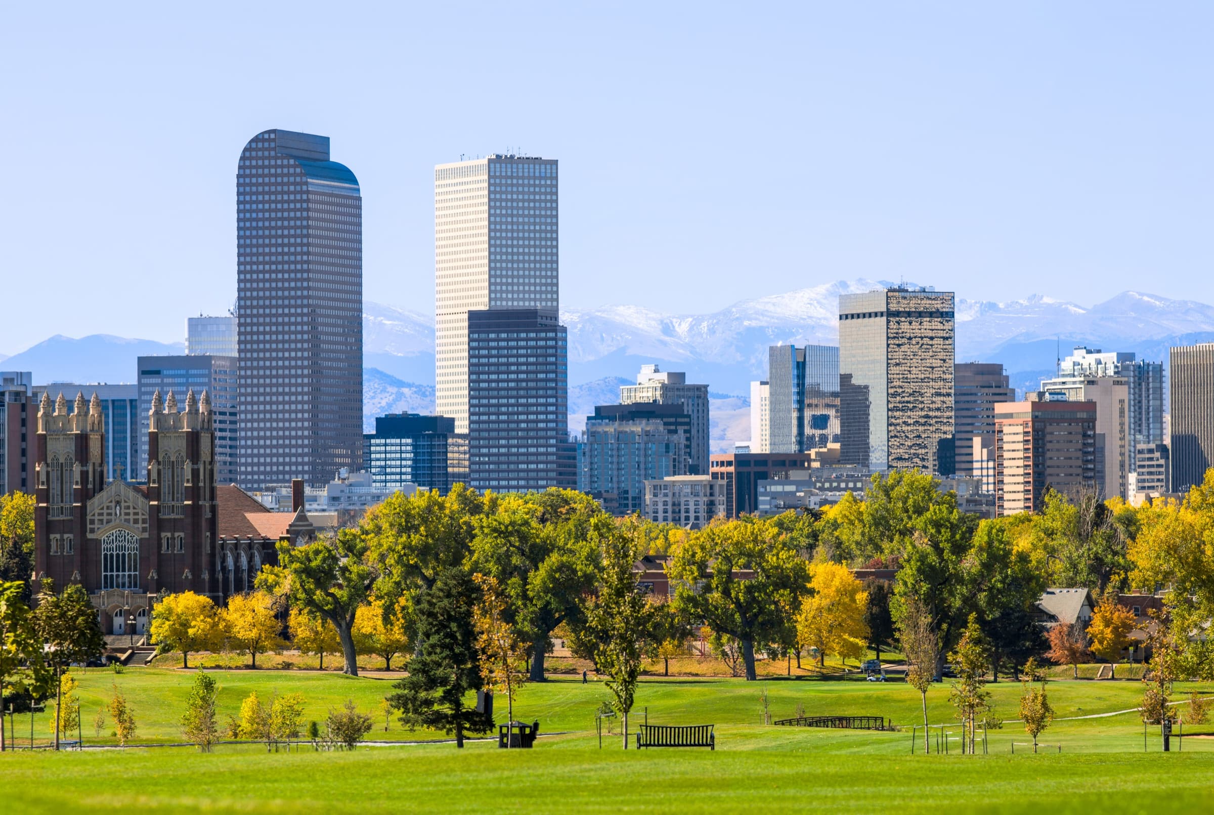 Streetscape and homes in Skyland, Denver