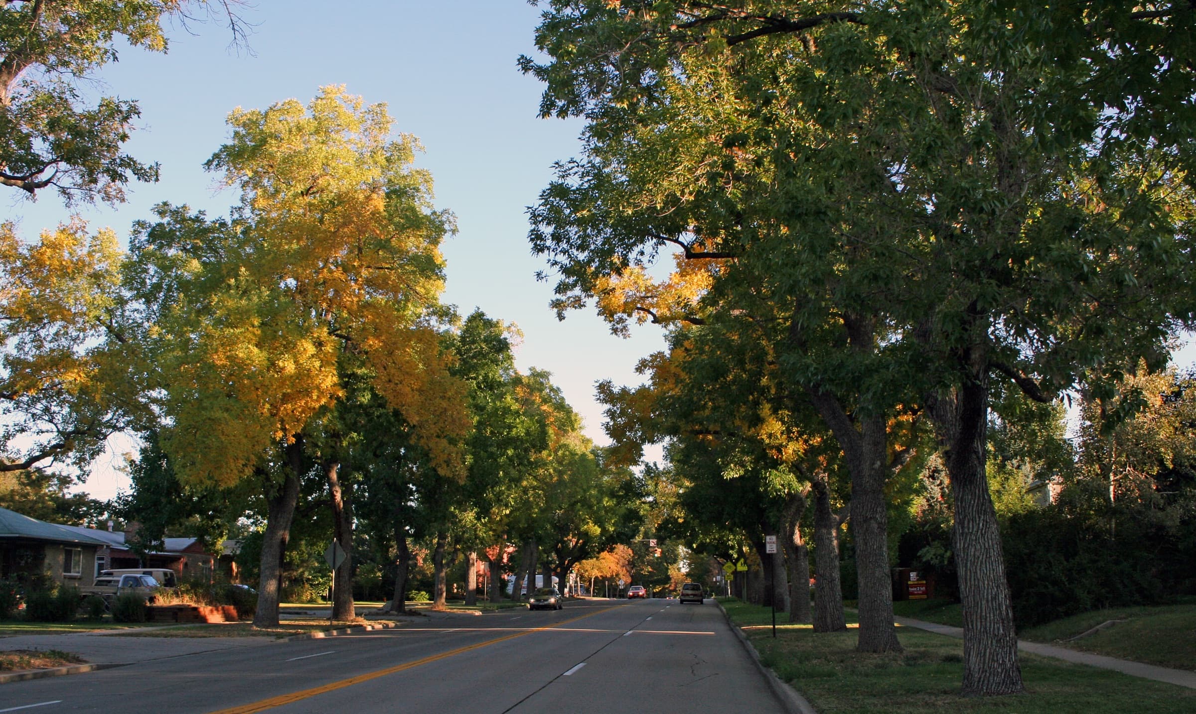 Bonnie Brae, Denver Colorado homes and streetscape